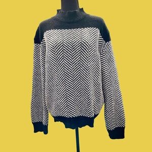 90s Retro Women XL Herringbone Preppy Black White Minimalist Long Sleeve Sweater